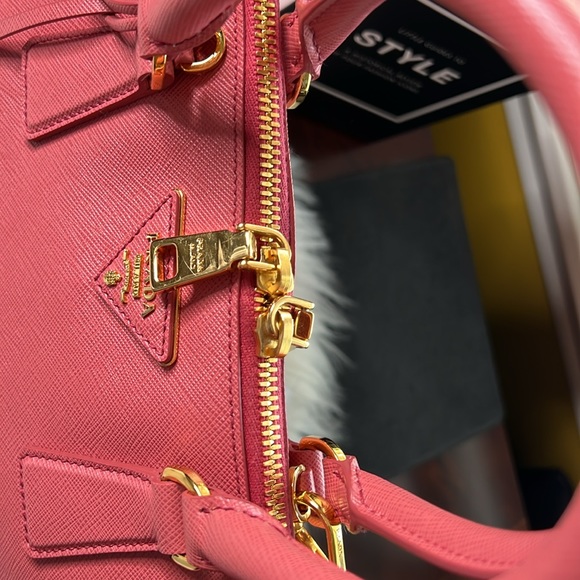 PRADA 2Way Hand Bag  Saffiano Lux Leather Tamaris/ Pink Color Authenticity Card - Picture 8 of 17